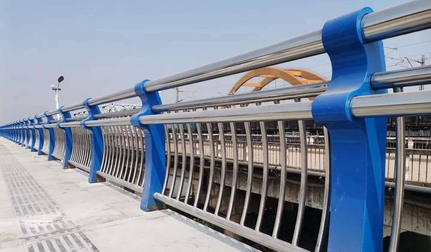深圳桥梁不锈钢防撞护栏