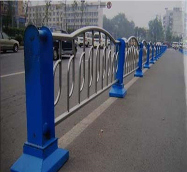 深圳不锈钢防撞栏杆生产制造工艺